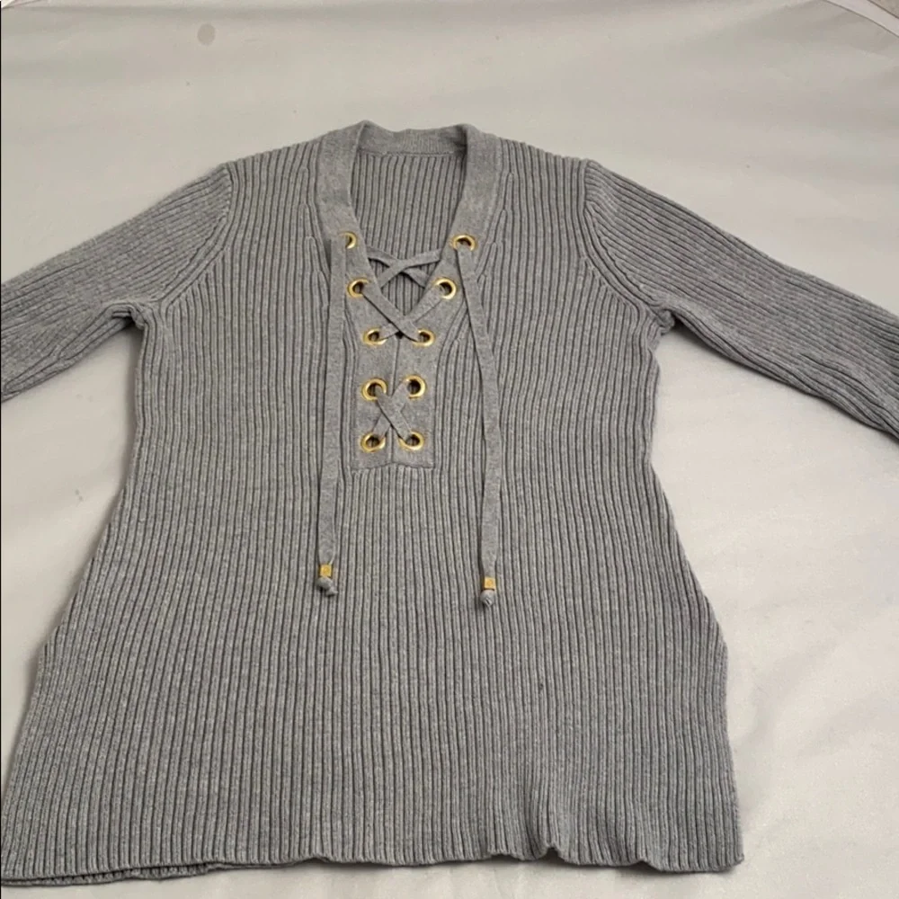 Michael Kors gray lace up ribbed three quarter sleeve sweater